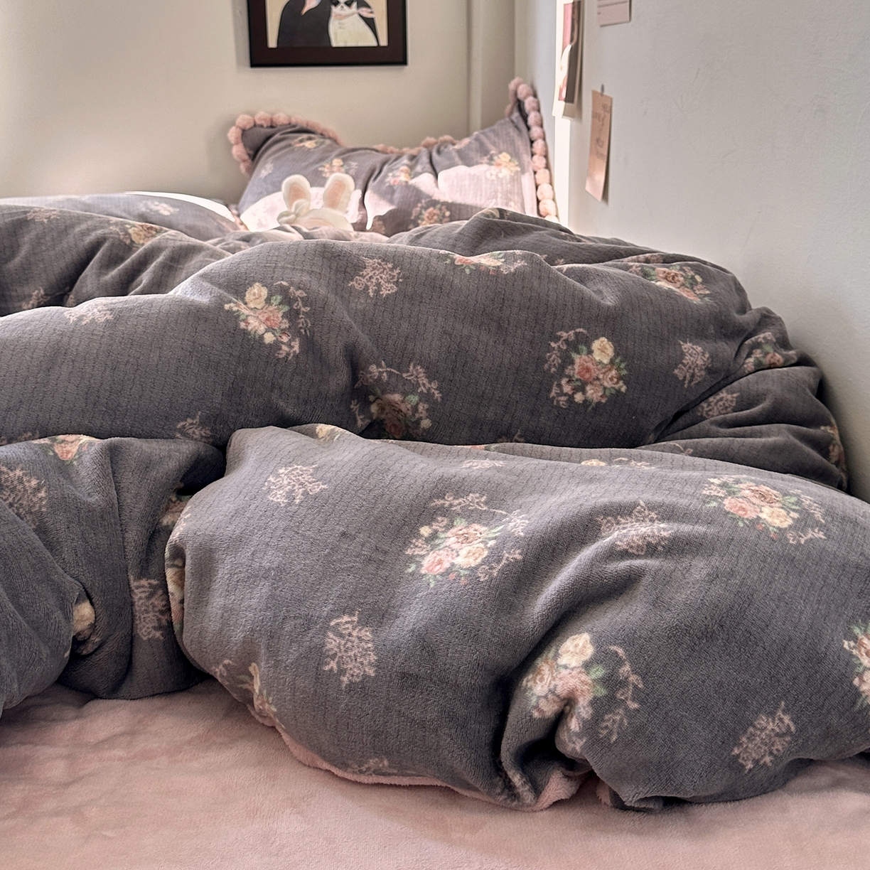 91家纺网 家纺一手货源 找家纺 艾咪-Amy ntmy 2025新款毛球款法式少女风牛奶绒四件套 香榭