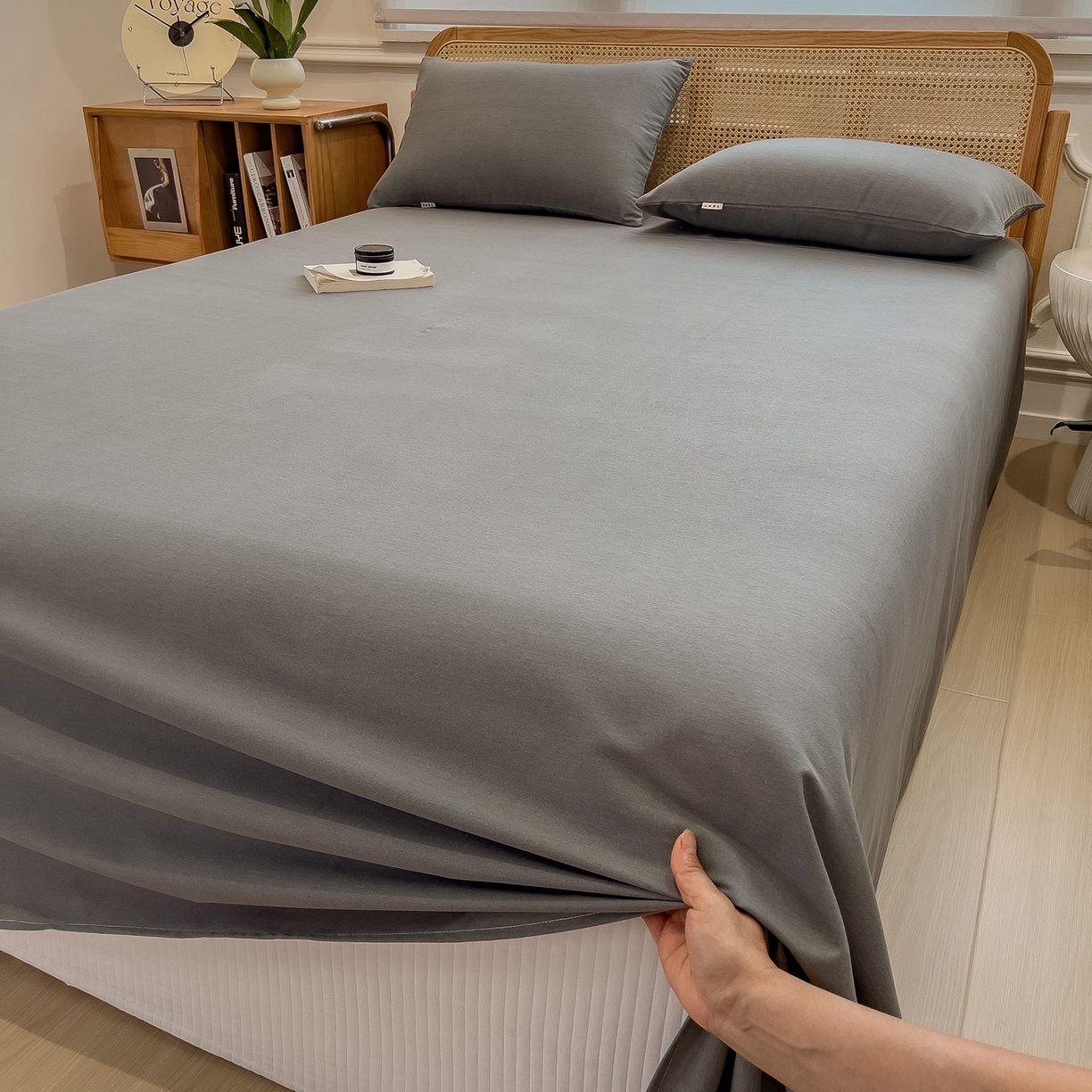 91家纺网 家纺一手货源 找家纺 芃成家纺 2025新款原棉生态磨毛单床单 高级灰