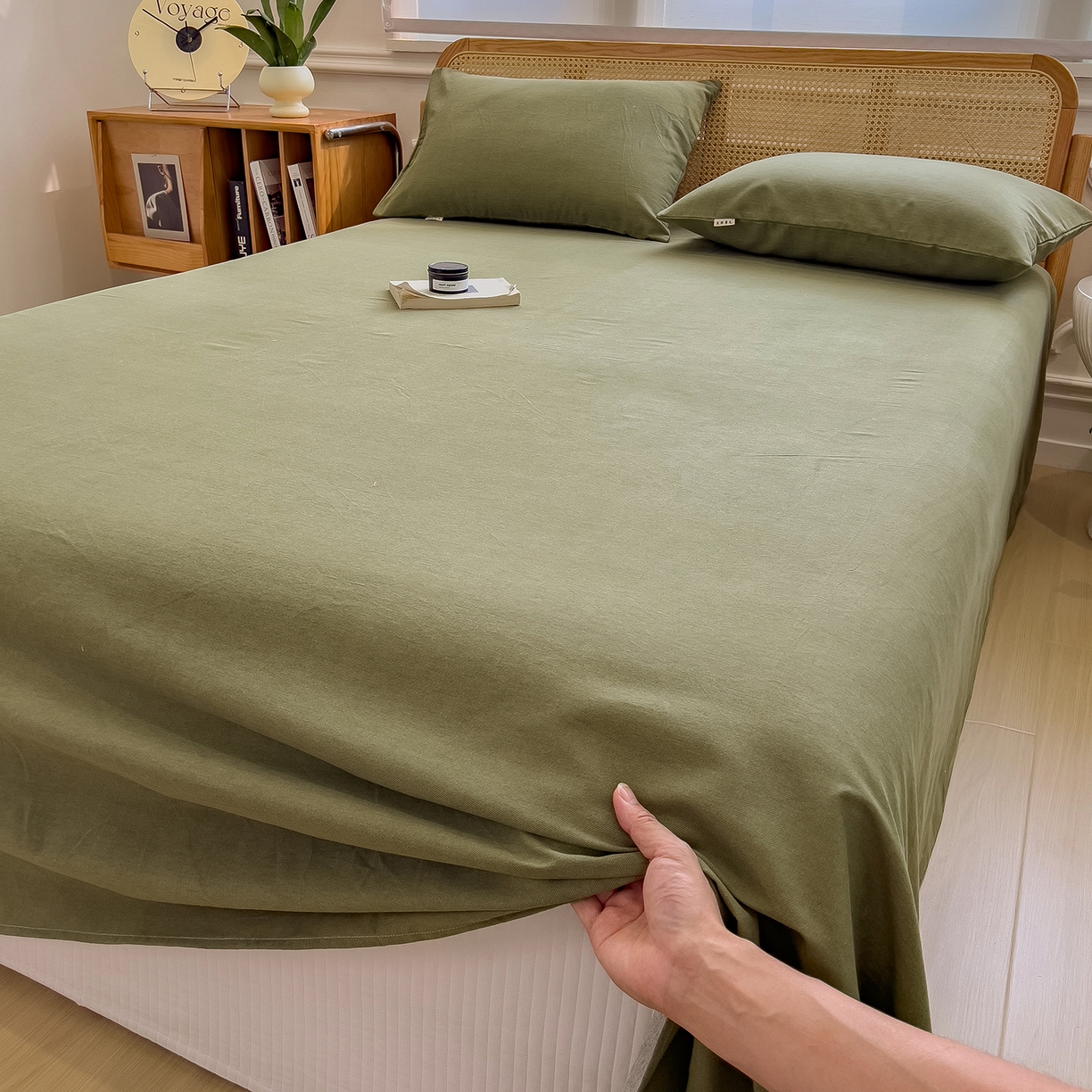 91家纺网 家纺一手货源 找家纺 芃成家纺 2025新款原棉生态磨毛单床单 松针绿