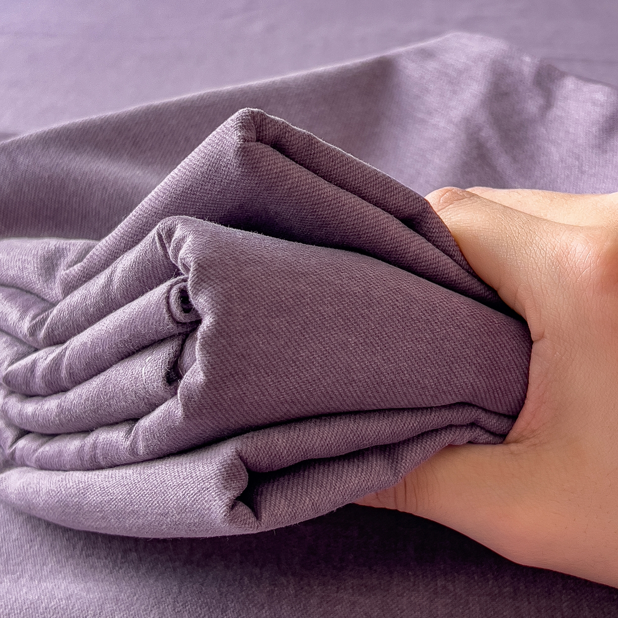 91家纺网 家纺一手货源 找家纺 芃成家纺 2025新款原棉生态磨毛单床单 罗兰紫