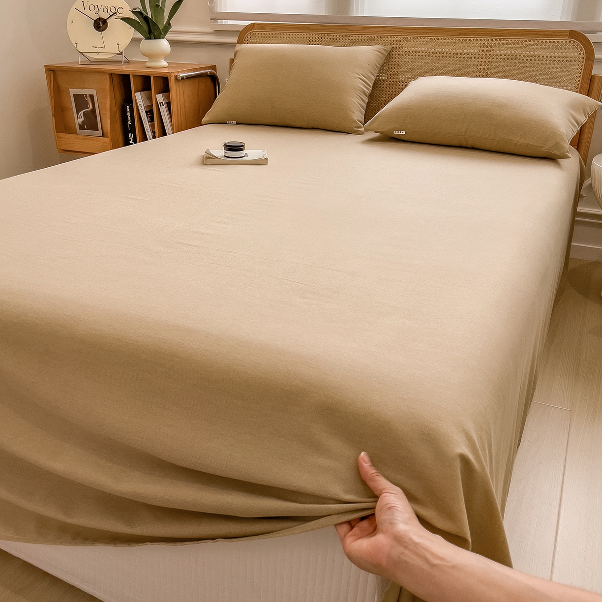 91家纺网 家纺一手货源 找家纺 芃成家纺 2025新款原棉生态磨毛单床单 香槟金