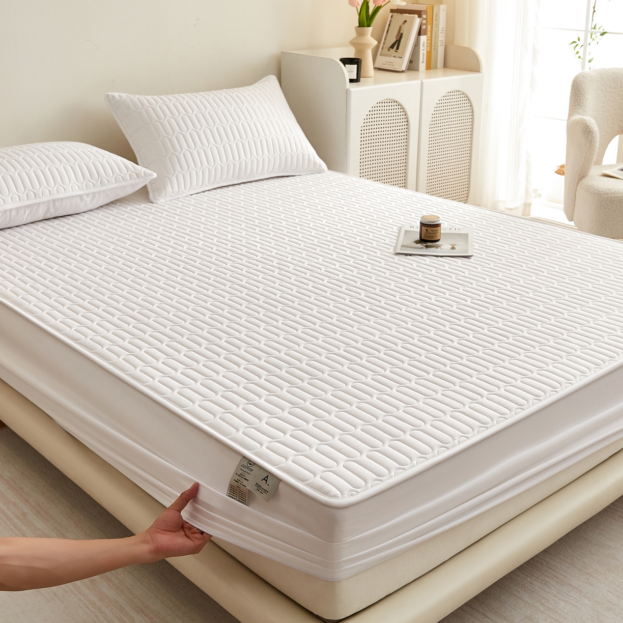 91家纺网 家纺一手货源 找家纺 蕾诺家纺 2025新款 菱格水洗棉亲肤棉夹棉床笠 菱格-白色