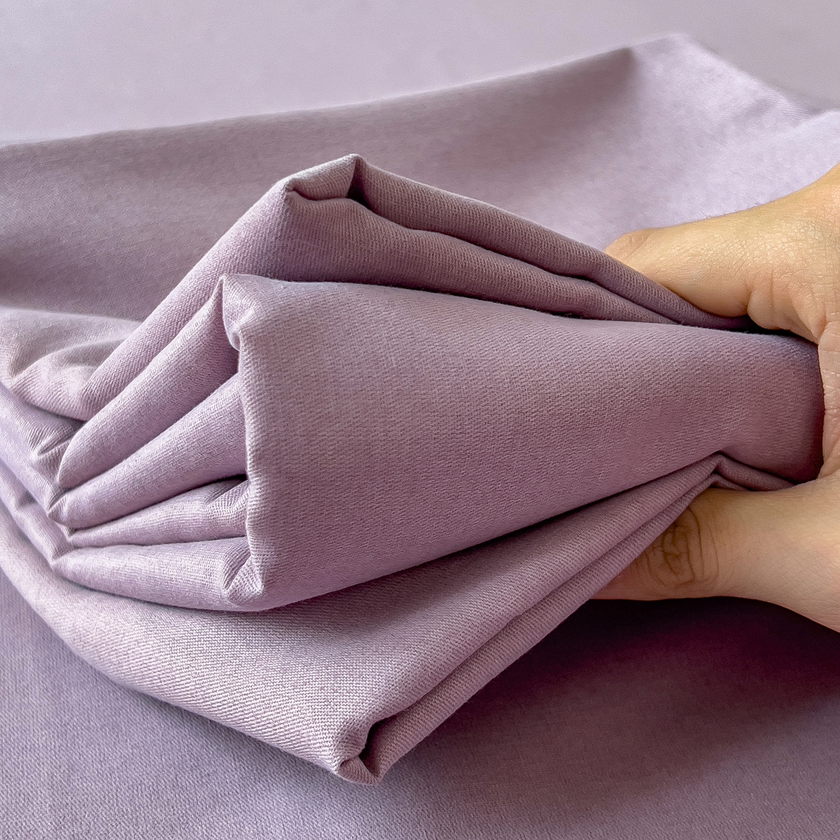 91家纺网 家纺一手货源 找家纺 芃成家纺 2025新款原棉生态磨毛单床单 香芋紫