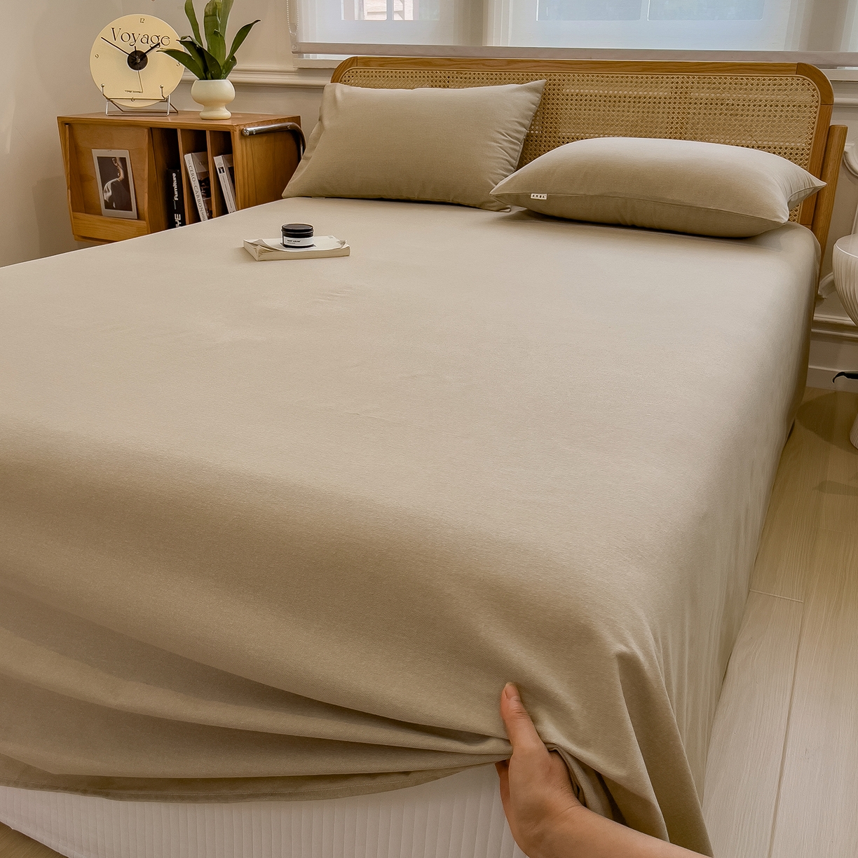 91家纺网 家纺一手货源 找家纺 芃成家纺 2025新款原棉生态磨毛单床单 奶茶咖