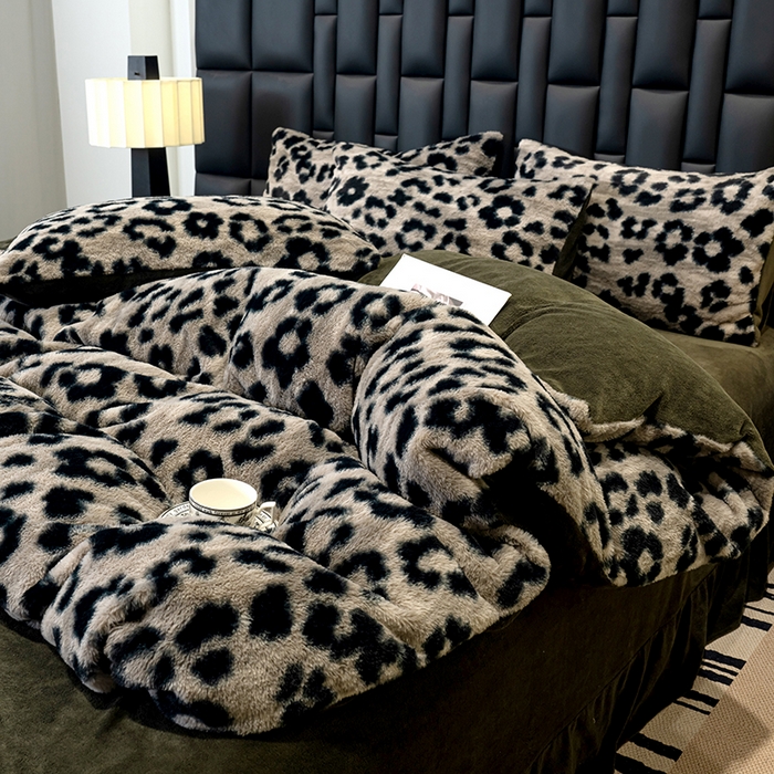 91家纺网 家纺一手货源 找家纺 元禾家纺 2025新款法式美拉德高克重兔毛床盖款四件套兔毛简单款 豹纹灰