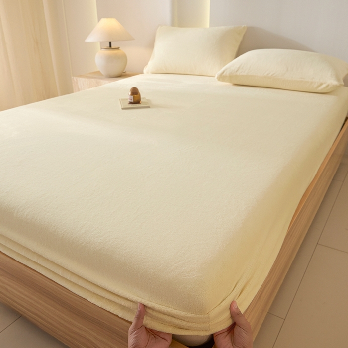 91家纺网 家纺一手货源 找家纺 小叮当家纺仓储工厂店 2025新款牛奶绒简约纯色单床笠 床笠单件 奶昔黄-cl