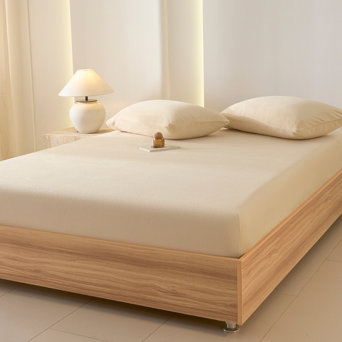 91家纺网 家纺一手货源 找家纺 小叮当家纺仓储工厂店 2025新款牛奶绒简约纯色单床笠 床笠单件 米杏-cl