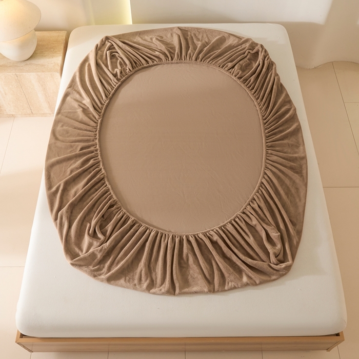 91家纺网 家纺一手货源 找家纺 小叮当家纺仓储工厂店 2025新款牛奶绒简约纯色单床笠 床笠单件 奶茶咖-cl