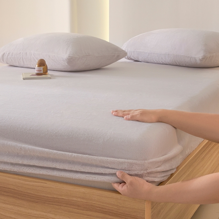 91家纺网 家纺一手货源 找家纺 小叮当家纺仓储工厂店 2025新款牛奶绒简约纯色单床笠 床笠单件 深灰-cl