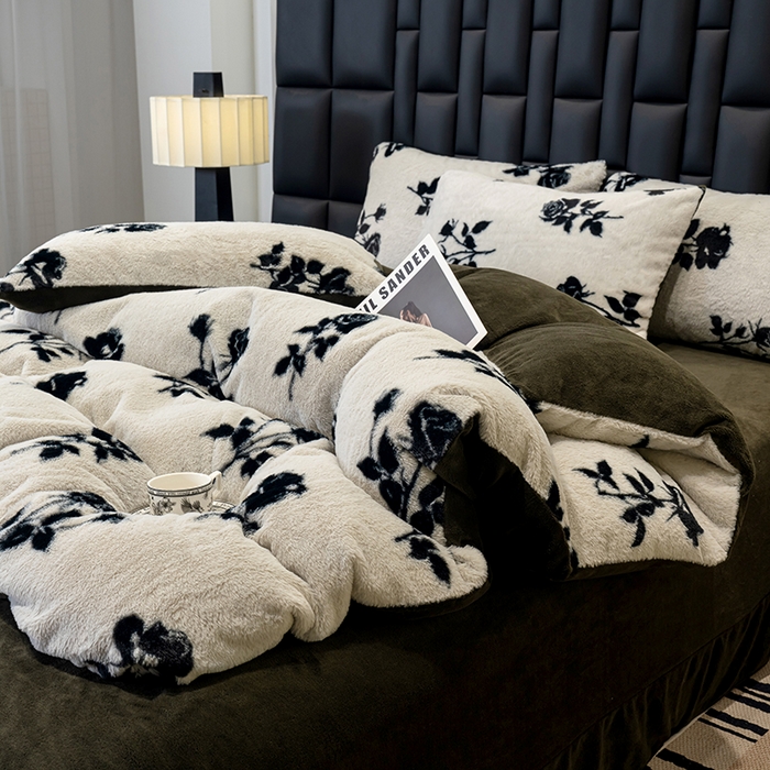 91家纺网 家纺一手货源 找家纺 元禾家纺 2025新款法式美拉德高克重兔毛床盖款四件套兔毛简单款 玫瑰白