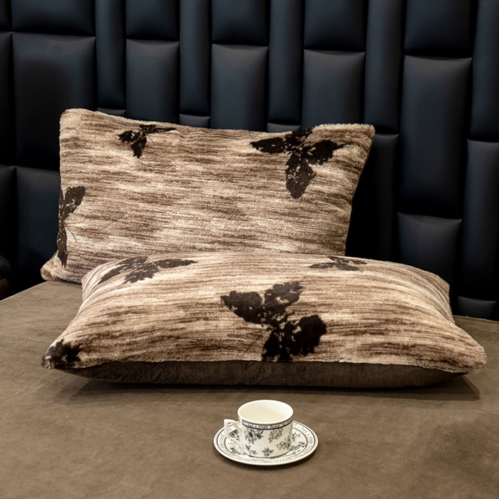 91家纺网 家纺一手货源 找家纺 元禾家纺 2025新款法式美拉德高克重兔毛床盖款四件套兔毛简单款 蝶舞咖