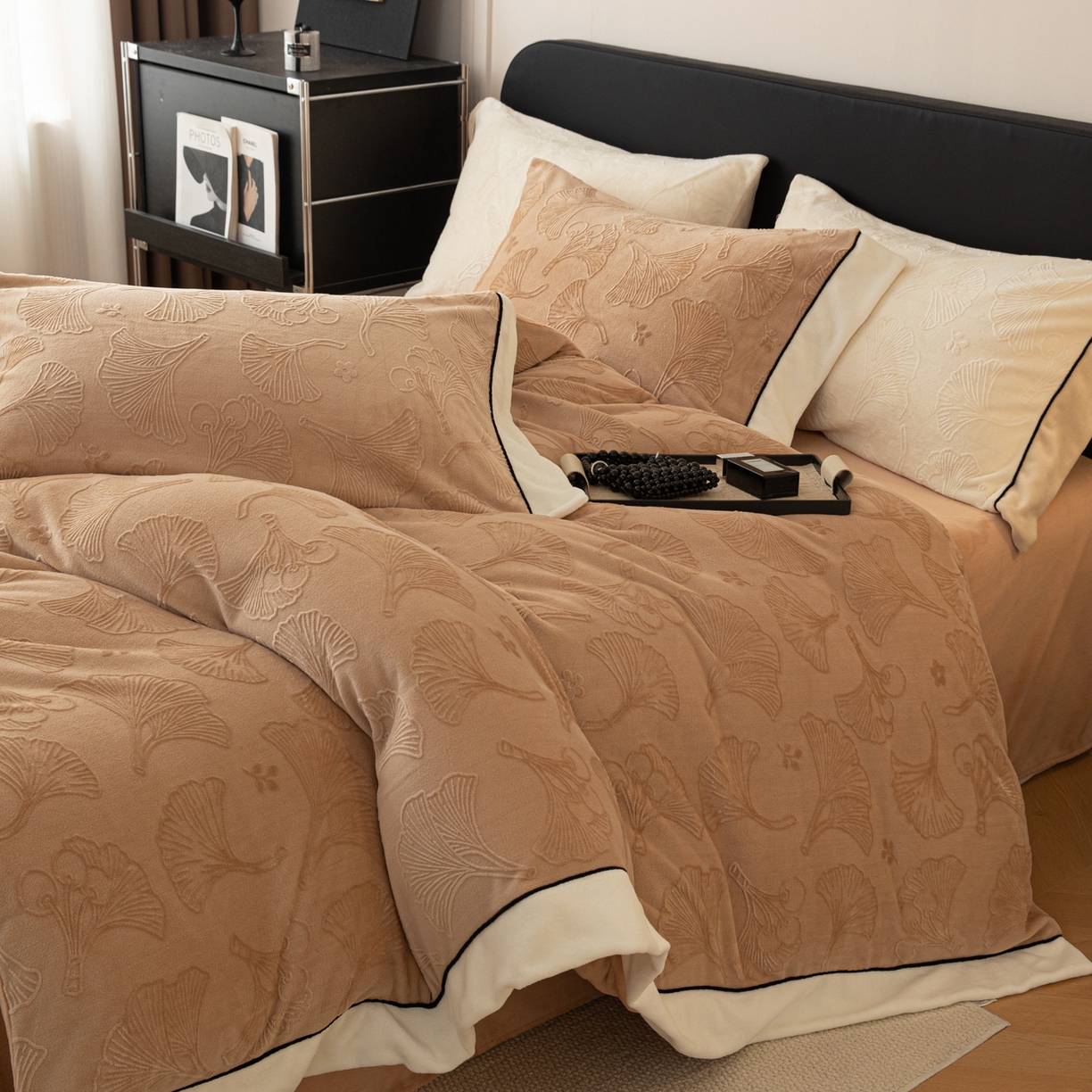 91家纺网 家纺一手货源 找家纺 （总）典曼家纺 2025新款A类纯色雕花牛奶绒四件套