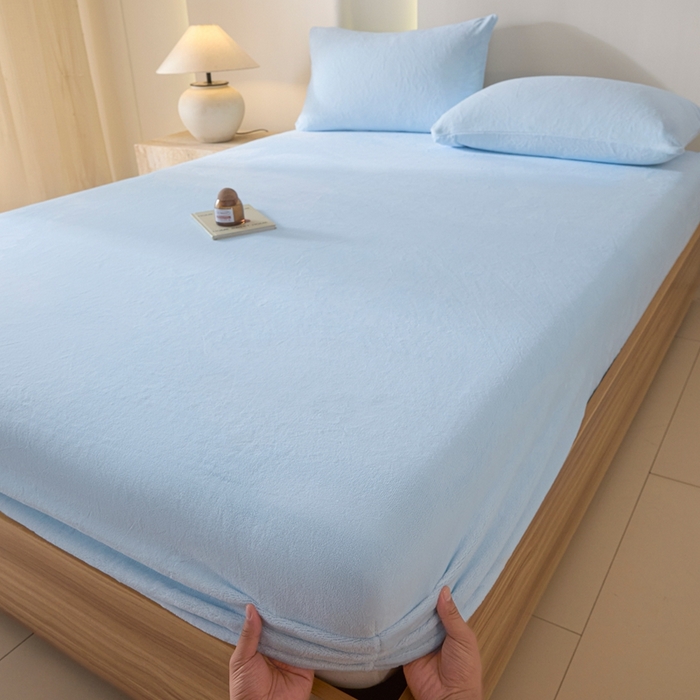 91家纺网 家纺一手货源 找家纺 小叮当家纺仓储工厂店 2025新款牛奶绒简约纯色单床笠 床笠单件 奶蓝-cl