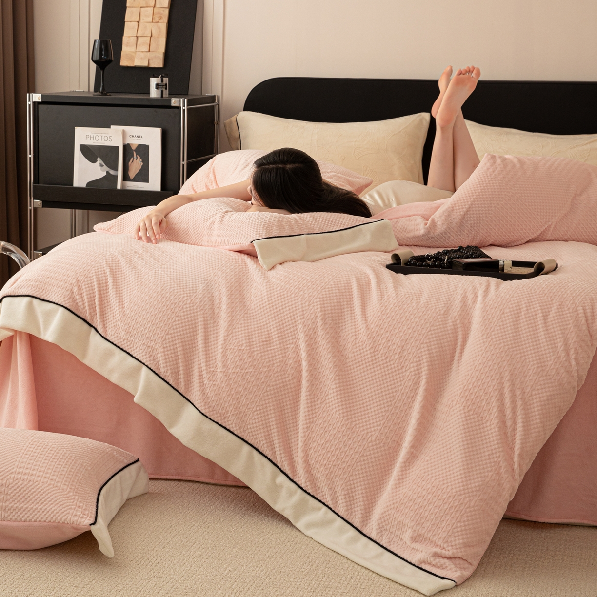 91家纺网 家纺一手货源 找家纺 典曼家纺 2025新款A类纯色雕花牛奶绒四件套 简希