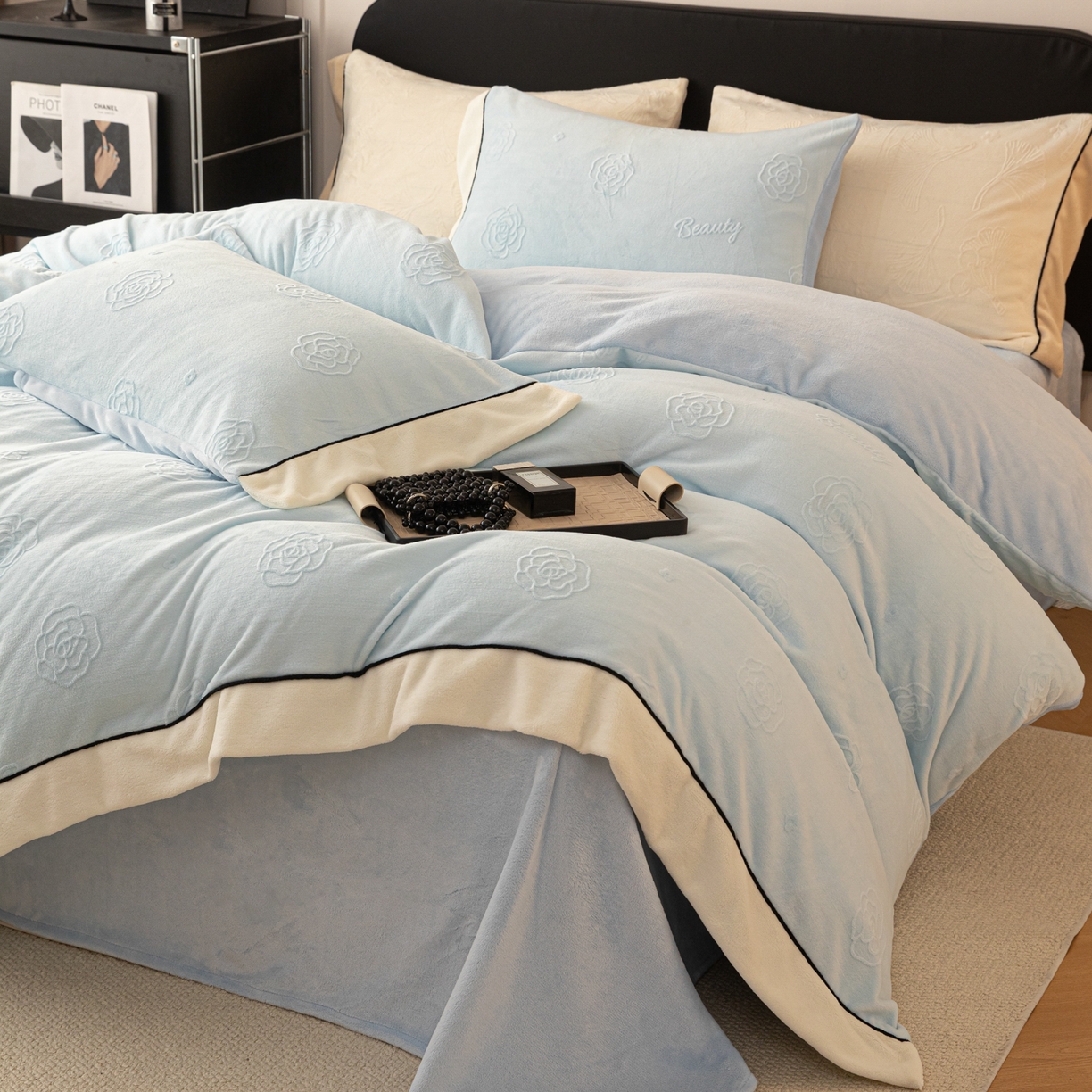 91家纺网 家纺一手货源 找家纺 典曼家纺 2025新款A类纯色雕花牛奶绒四件套 妮可