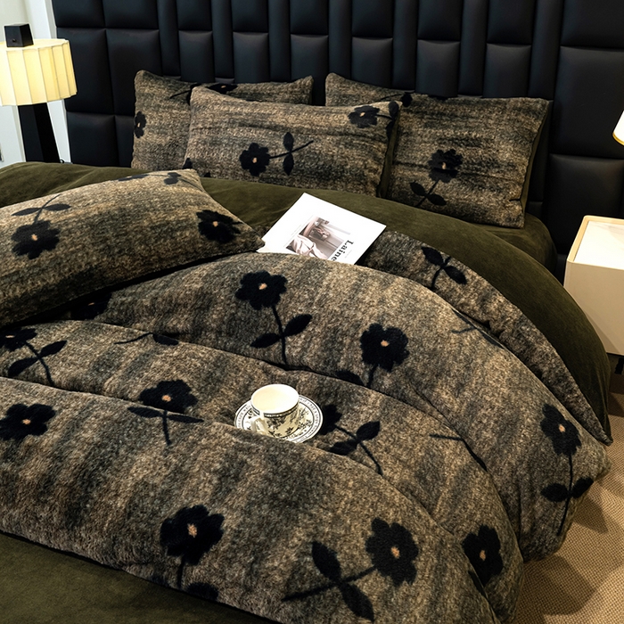 91家纺网 家纺一手货源 找家纺 元禾家纺 2025新款法式美拉德高克重兔毛床盖款四件套兔毛简单款 盛放