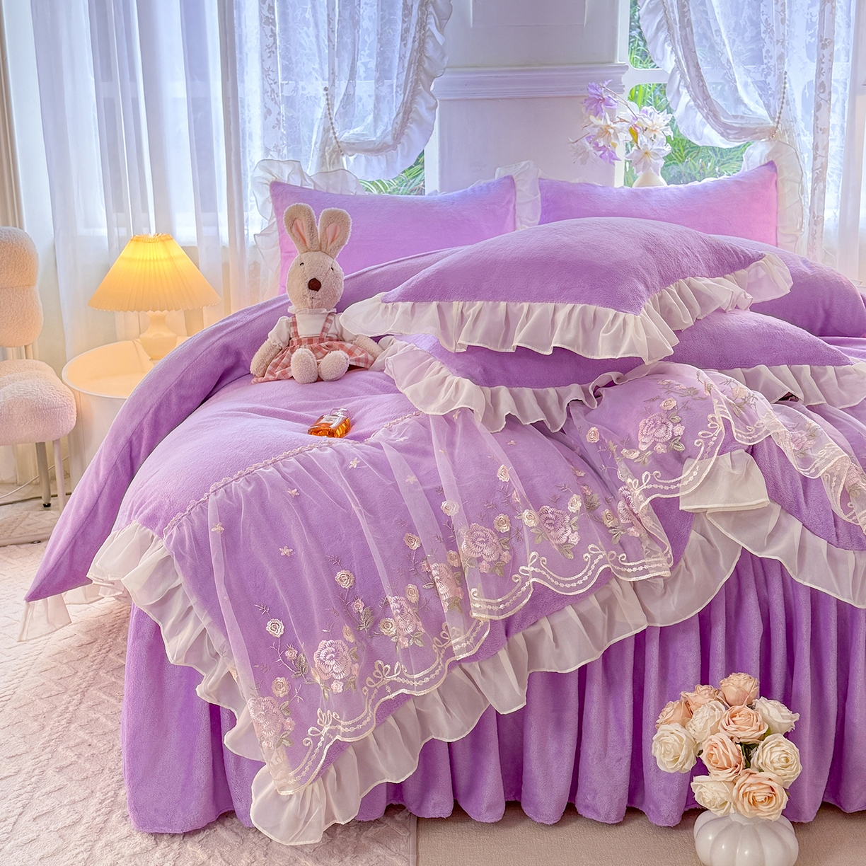 91家纺网 家纺一手货源 找家纺 后庭寝室 2025新款高克重牛奶绒公主风床裙四件套-甜心系列 甜心-浅紫