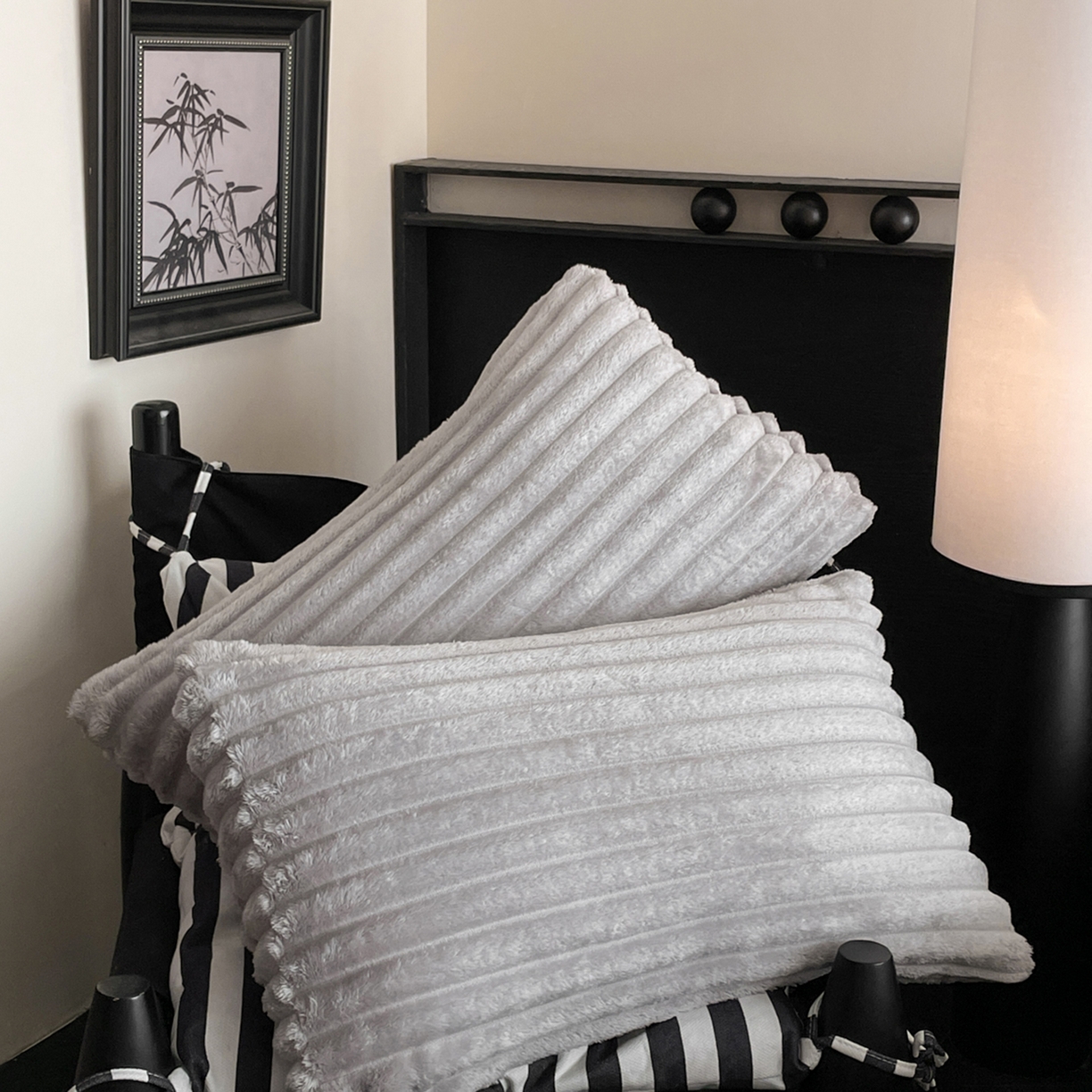 91家纺网 家纺一手货源 找家纺 （总）小叮当家纺仓储工厂店 2025新款230克仿兔绒大抽条毛毯(跨境可供)