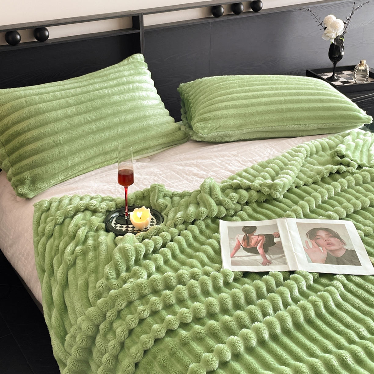 91家纺网 家纺一手货源 找家纺 小叮当家纺仓储工厂店 2025新款230克仿兔绒大抽条毛毯(跨境可供) 抽条-绒毯果绿