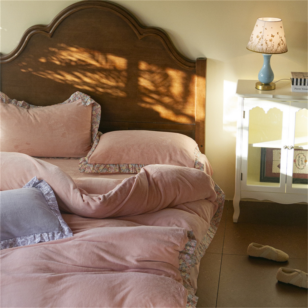 91家纺网 家纺一手货源 找家纺 绒梦里 2025新款高克重全消光工艺款高定云绒牛奶绒四件套云柔秘境 云柔秘境-粉