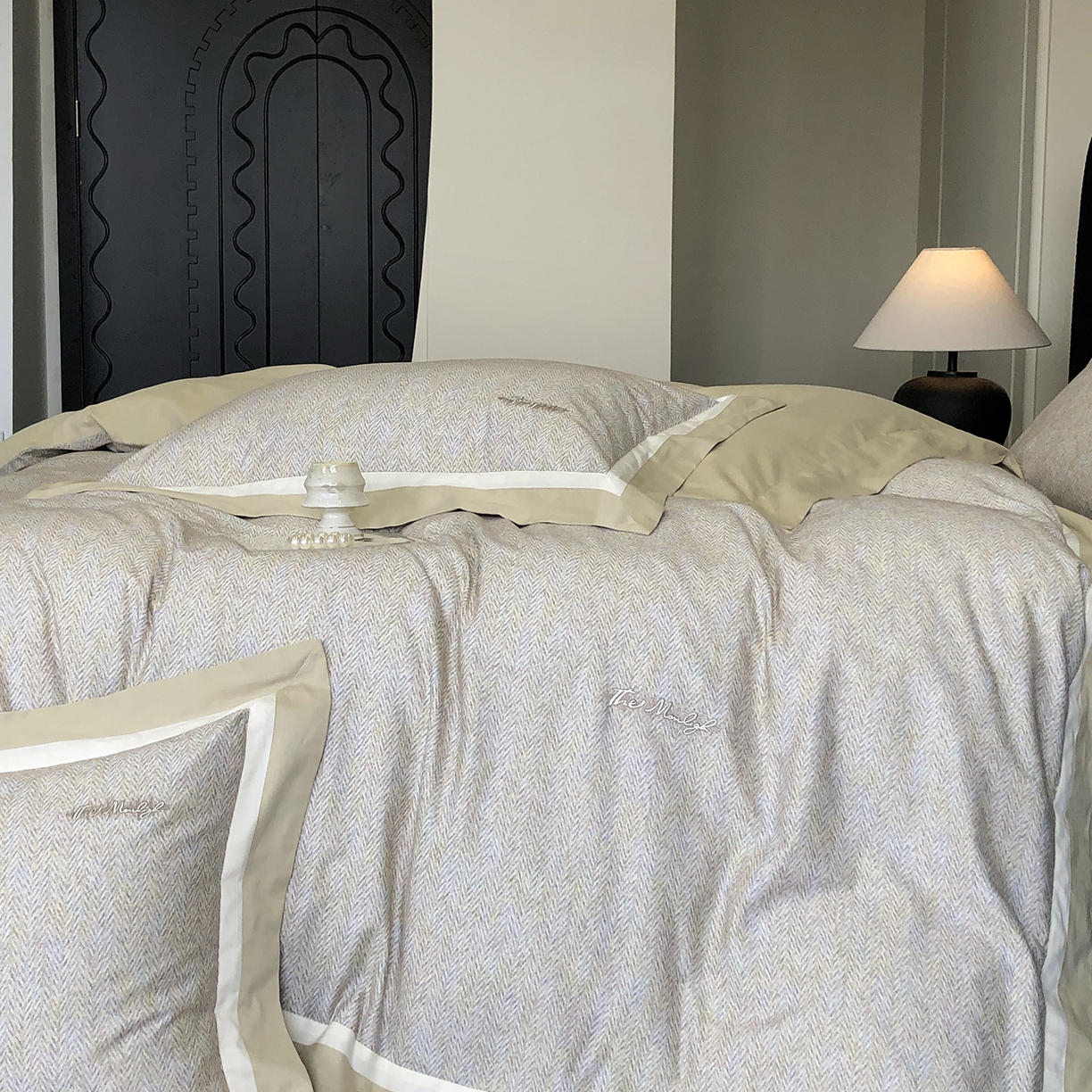 91家纺网 家纺一手货源 找家纺 佳汐蓝家纺 2025新款全棉60支磨毛肌理纹撞色拼边四件套-瑶雅系列 瑶雅-绿