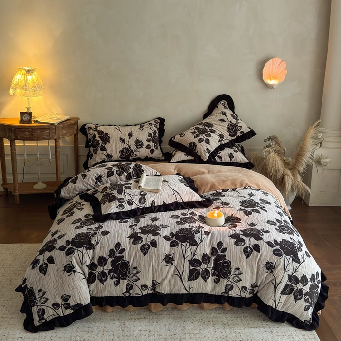 91家纺网 家纺一手货源 找家纺 （总）野合家纺 2025新款加厚雕花牛奶绒床盖款四件套