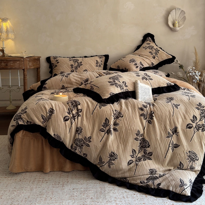 91家纺网 家纺一手货源 找家纺 （总）野合家纺 2025新款加厚雕花牛奶绒床盖款四件套