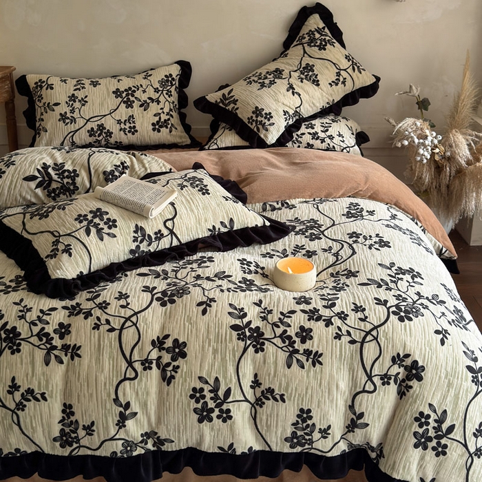 91家纺网 家纺一手货源 找家纺 野合家纺 2025新款加厚雕花牛奶绒床盖款四件套 叶语悠然-绿