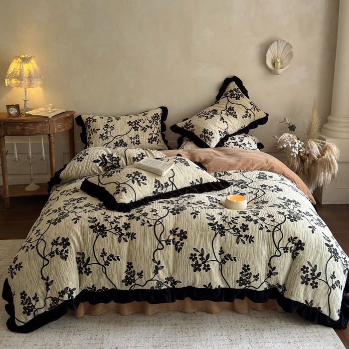 91家纺网 家纺一手货源 找家纺 （总）野合家纺 2025新款加厚雕花牛奶绒床盖款四件套