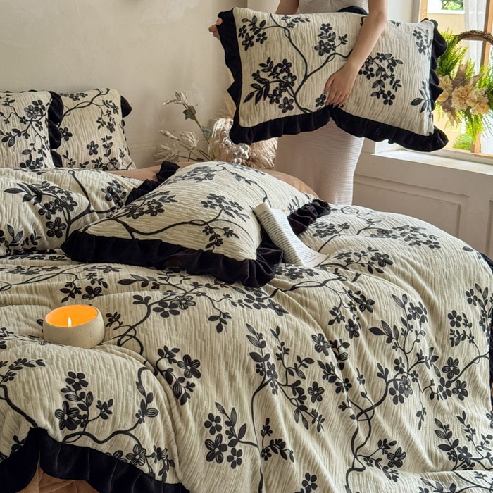 91家纺网 家纺一手货源 找家纺 野合家纺 2025新款加厚雕花牛奶绒床盖款四件套 叶语悠然-绿