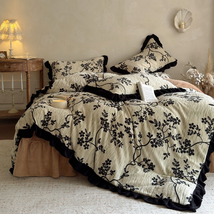 91家纺网 家纺一手货源 找家纺 野合家纺 2025新款加厚雕花牛奶绒床盖款四件套 叶语悠然-绿