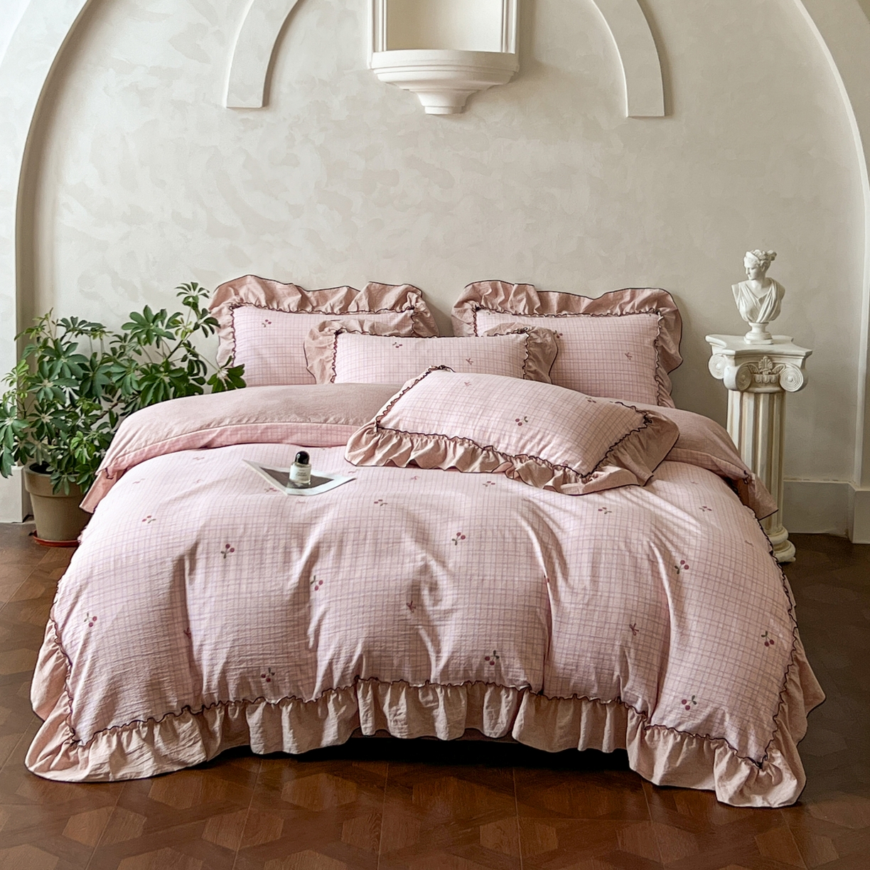 91家纺网 家纺一手货源 找家纺 乐沐家纺 2025新款A类高克重亚麻复古风原麻棉麻系列四件套 樱梦