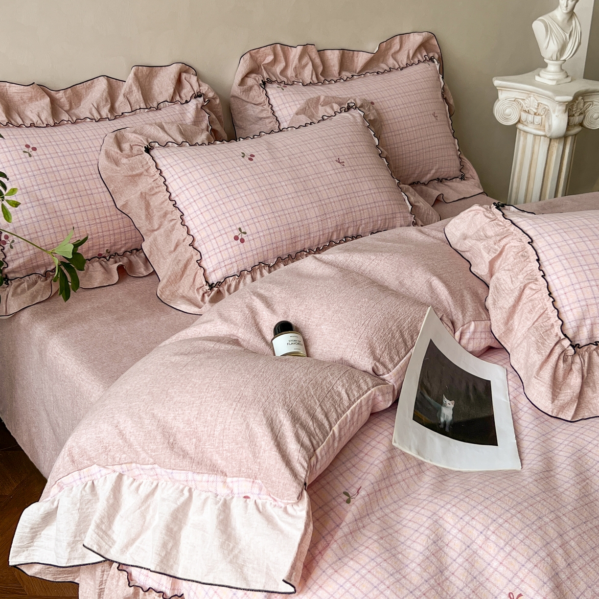 91家纺网 家纺一手货源 找家纺 乐沐家纺 2025新款A类高克重亚麻复古风原麻棉麻系列四件套 樱梦