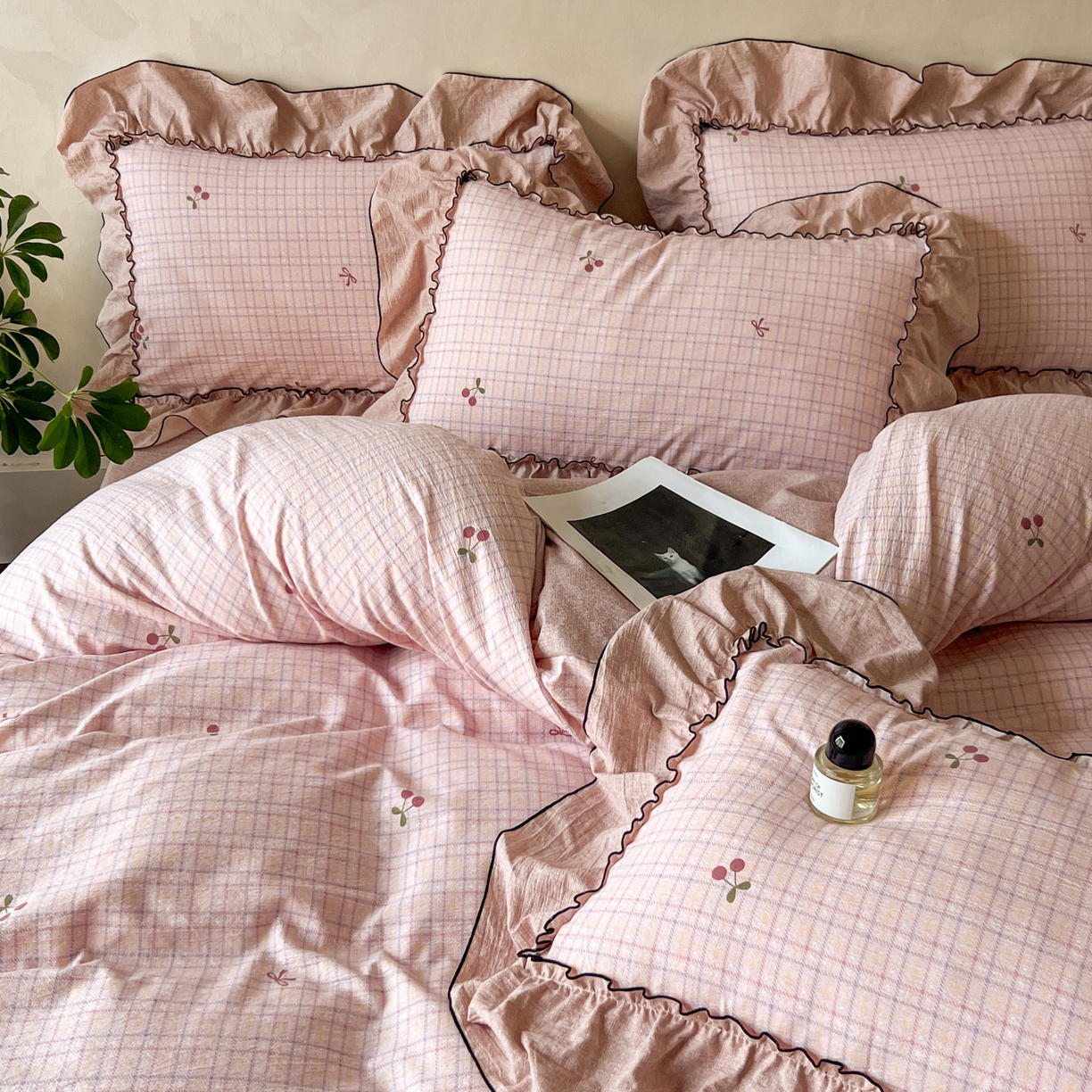 91家纺网 家纺一手货源 找家纺 乐沐家纺 2025新款A类高克重亚麻复古风原麻棉麻系列四件套 樱梦