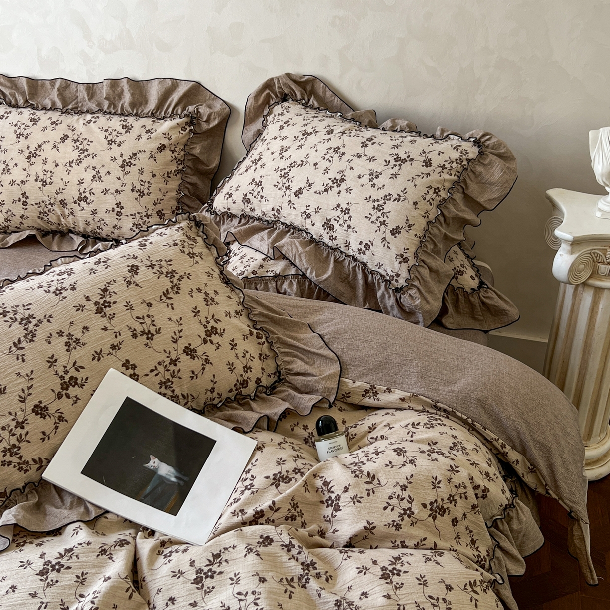 91家纺网 家纺一手货源 找家纺 乐沐家纺 2025新款A类高克重亚麻复古风原麻棉麻系列四件套 鸢语