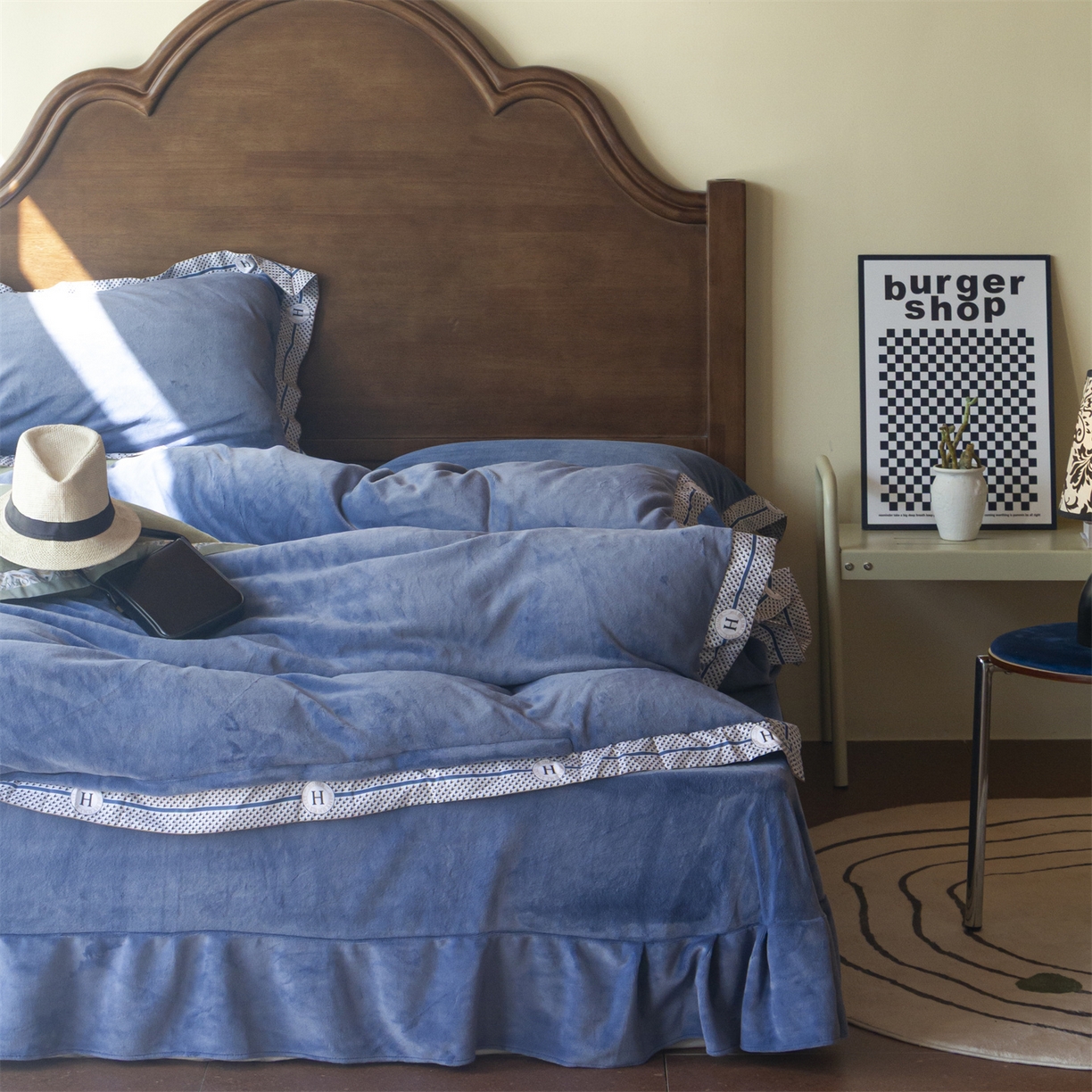 91家纺网 家纺一手货源 找家纺 绒梦里 2025新款高克重全消光工艺款高定云绒牛奶绒四件套云柔秘境 云柔秘境-蓝