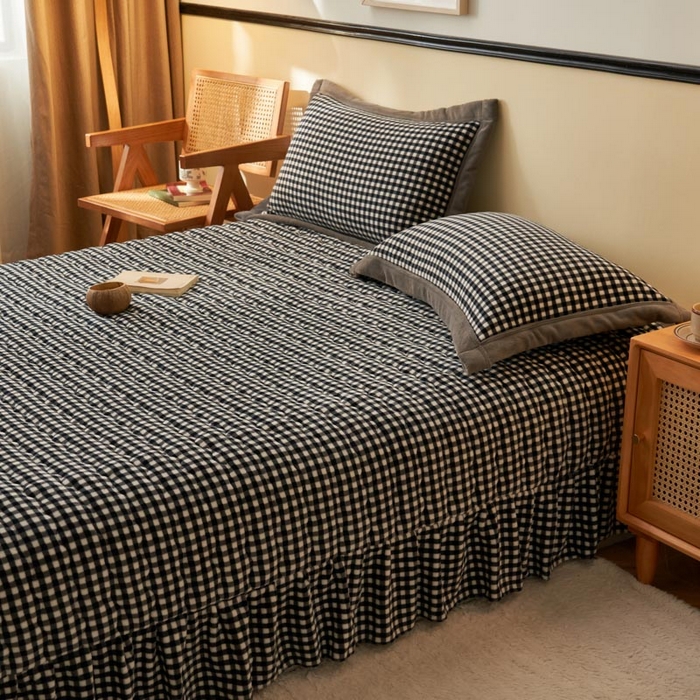 91家纺网 家纺一手货源 找家纺 （总）茉保家纺 2025新款无印风款牛奶绒床盖