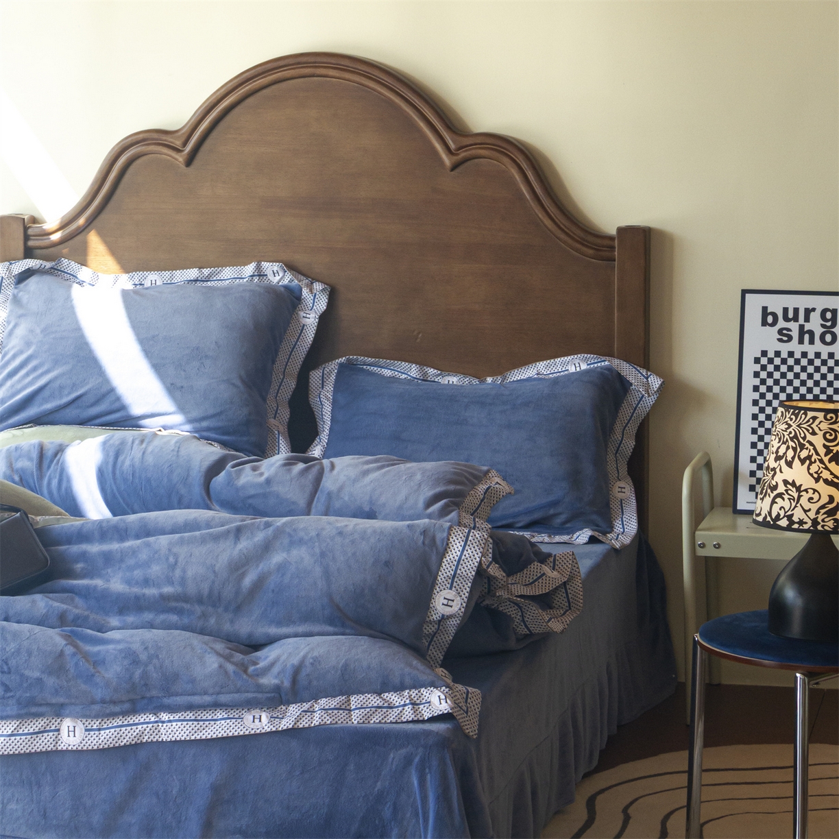 91家纺网 家纺一手货源 找家纺 绒梦里 2025新款高克重全消光工艺款高定云绒牛奶绒四件套云柔秘境 云柔秘境-蓝