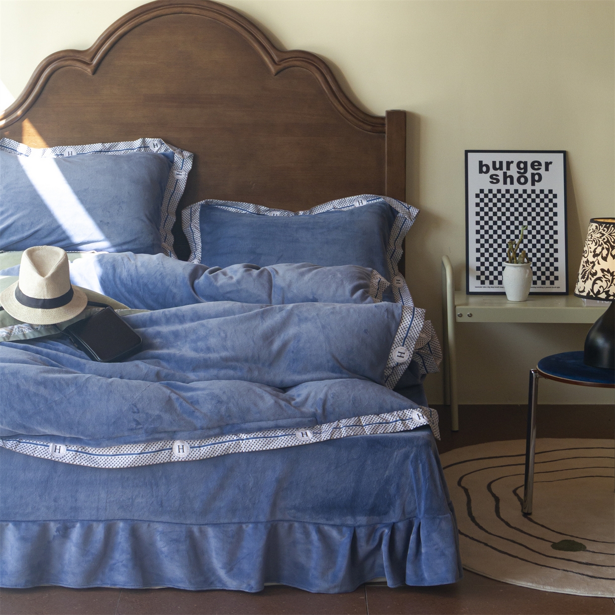 91家纺网 家纺一手货源 找家纺 绒梦里 2025新款高克重全消光工艺款高定云绒牛奶绒四件套云柔秘境 云柔秘境-蓝