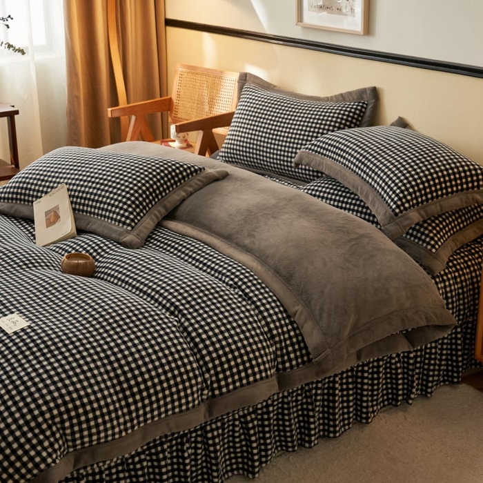 91家纺网 家纺一手货源 找家纺 （总）茉保家纺 2025新款无印风款牛奶绒床盖四件套