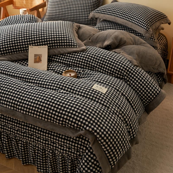 91家纺网 家纺一手货源 找家纺 （总）茉保家纺 2025新款无印风款牛奶绒床盖四件套