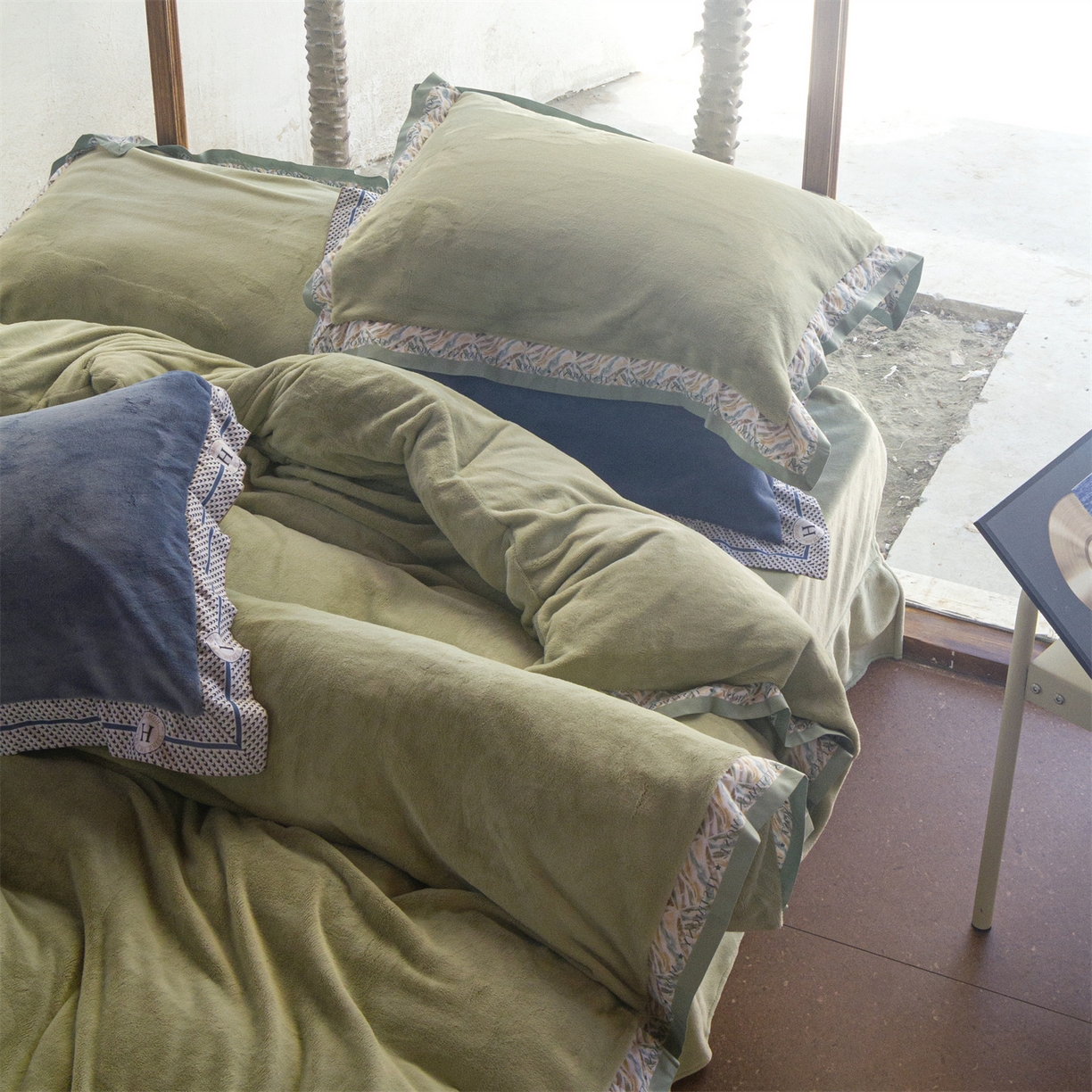 91家纺网 家纺一手货源 找家纺 绒梦里 2025新款高克重全消光工艺款高定云绒牛奶绒四件套云柔秘境 云柔秘境-绿