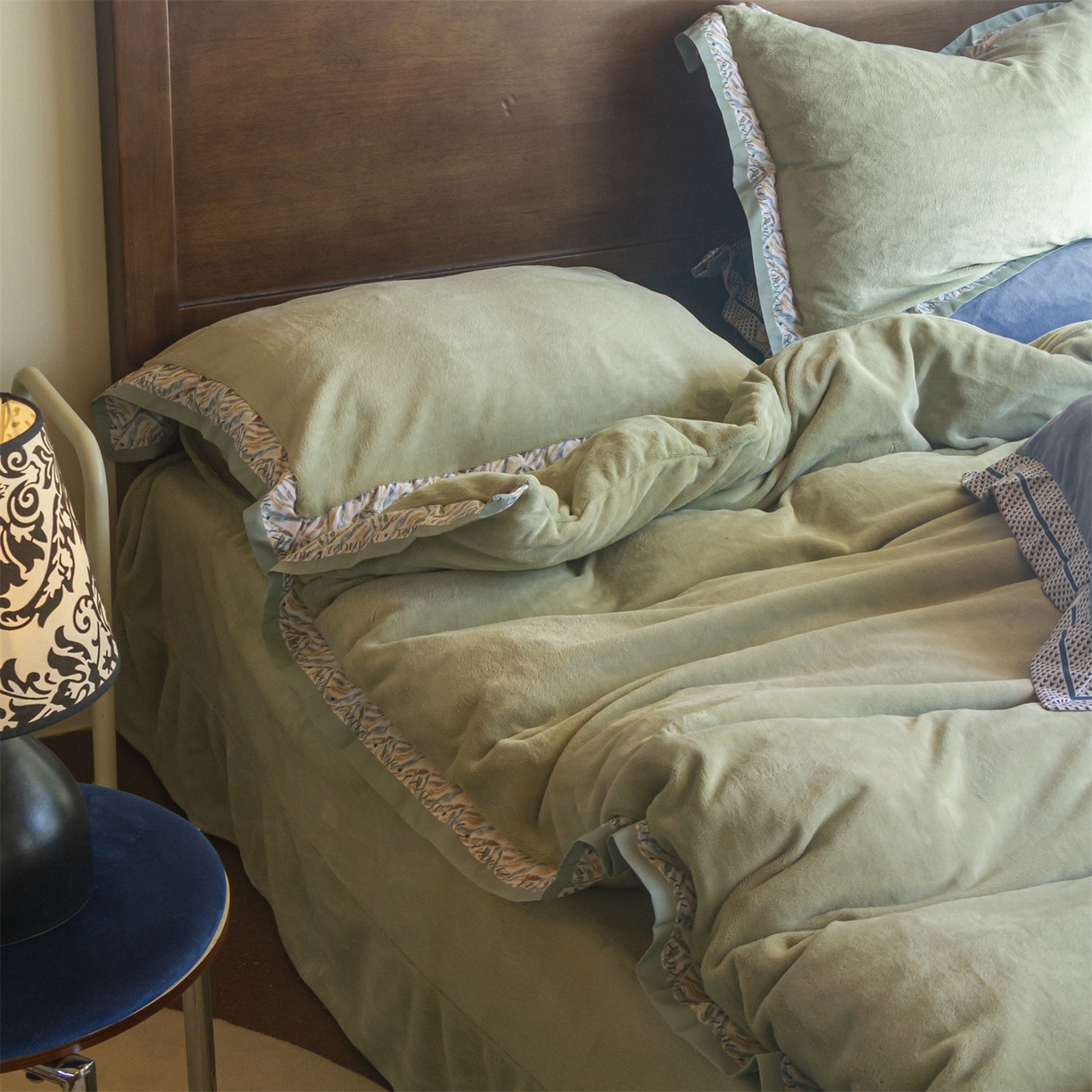 91家纺网 家纺一手货源 找家纺 绒梦里 2025新款高克重全消光工艺款高定云绒牛奶绒四件套云柔秘境 云柔秘境-绿