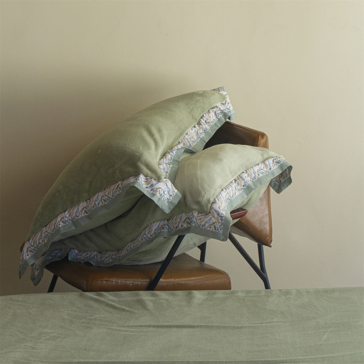 91家纺网 家纺一手货源 找家纺 绒梦里 2025新款高克重全消光工艺款高定云绒牛奶绒四件套云柔秘境 云柔秘境-绿