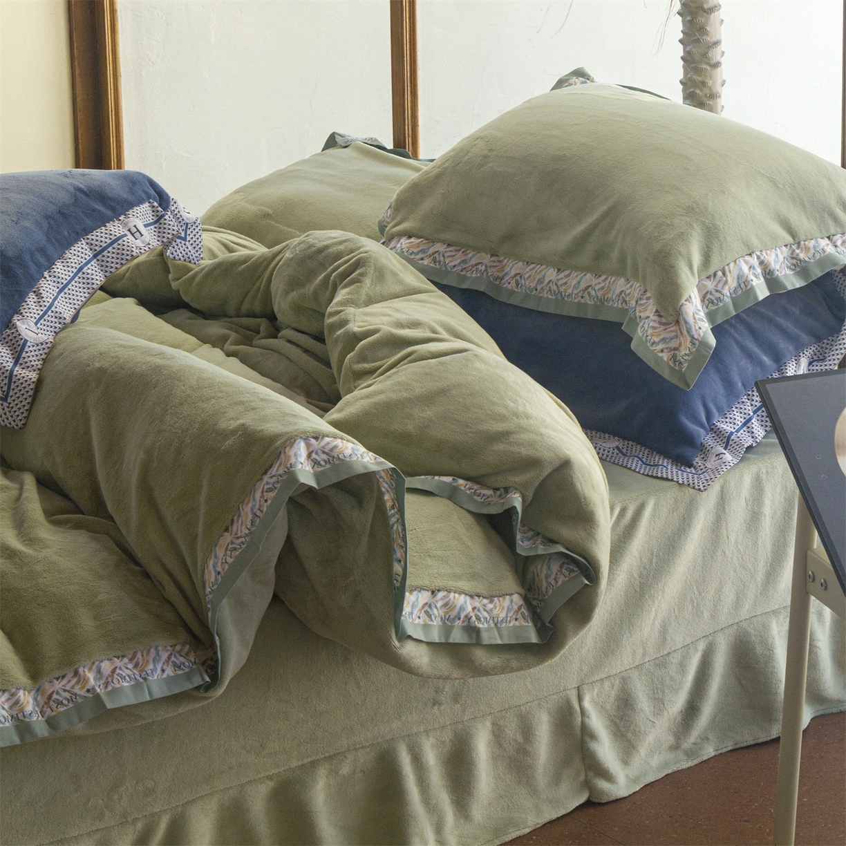 91家纺网 家纺一手货源 找家纺 绒梦里 2025新款高克重全消光工艺款高定云绒牛奶绒四件套云柔秘境 云柔秘境-绿