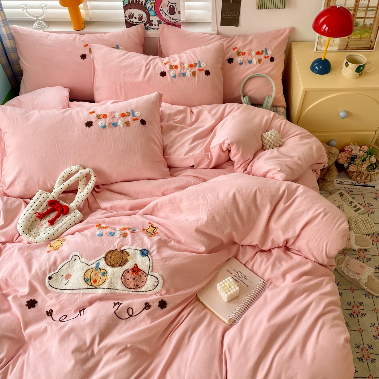 91家纺网 家纺一手货源 找家纺 凯洛奇 2025新款趴趴熊毛巾绣四件套（提供买家秀） 趴趴熊-粉嘟嘟