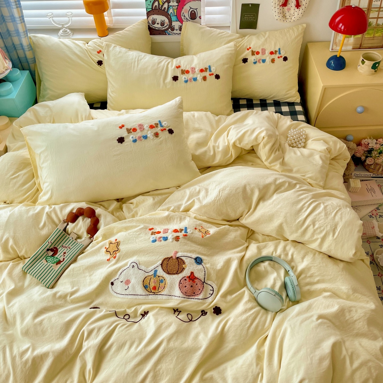 91家纺网 家纺一手货源 找家纺 凯洛奇 2025新款趴趴熊毛巾绣四件套（提供买家秀） 趴趴熊-芥末黄