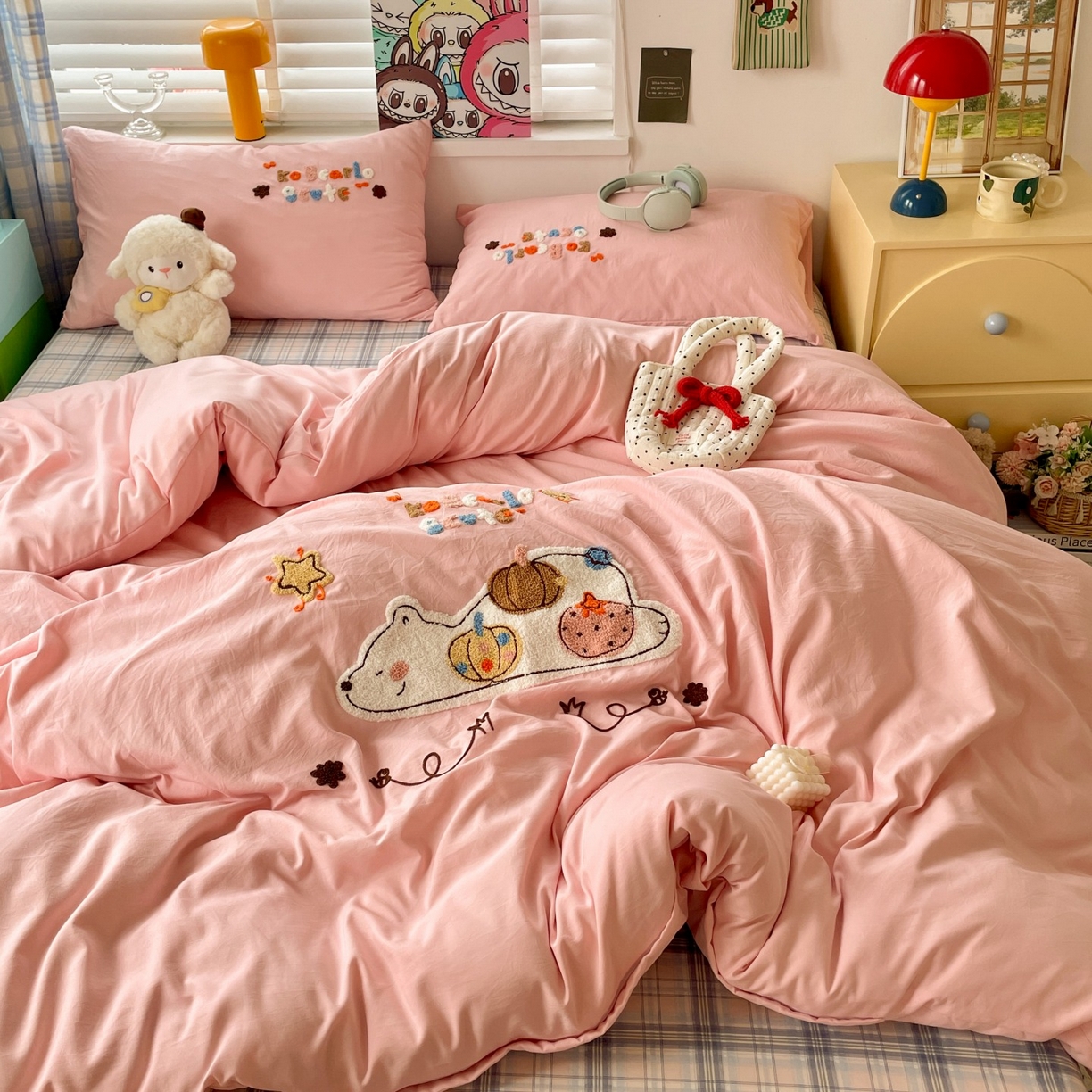 91家纺网 家纺一手货源 找家纺 凯洛奇 2025新款趴趴熊毛巾绣四件套（提供买家秀） 趴趴熊-粉嘟嘟