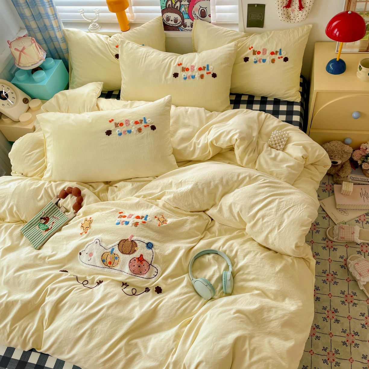 91家纺网 家纺一手货源 找家纺 凯洛奇 2025新款趴趴熊毛巾绣四件套（提供买家秀） 趴趴熊-芥末黄