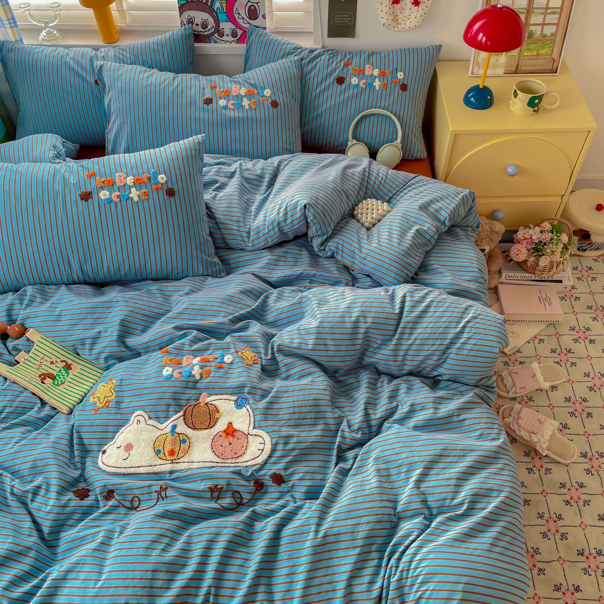 91家纺网 家纺一手货源 找家纺 凯洛奇 2025新款趴趴熊毛巾绣四件套（提供买家秀） 趴趴熊-蓝条条